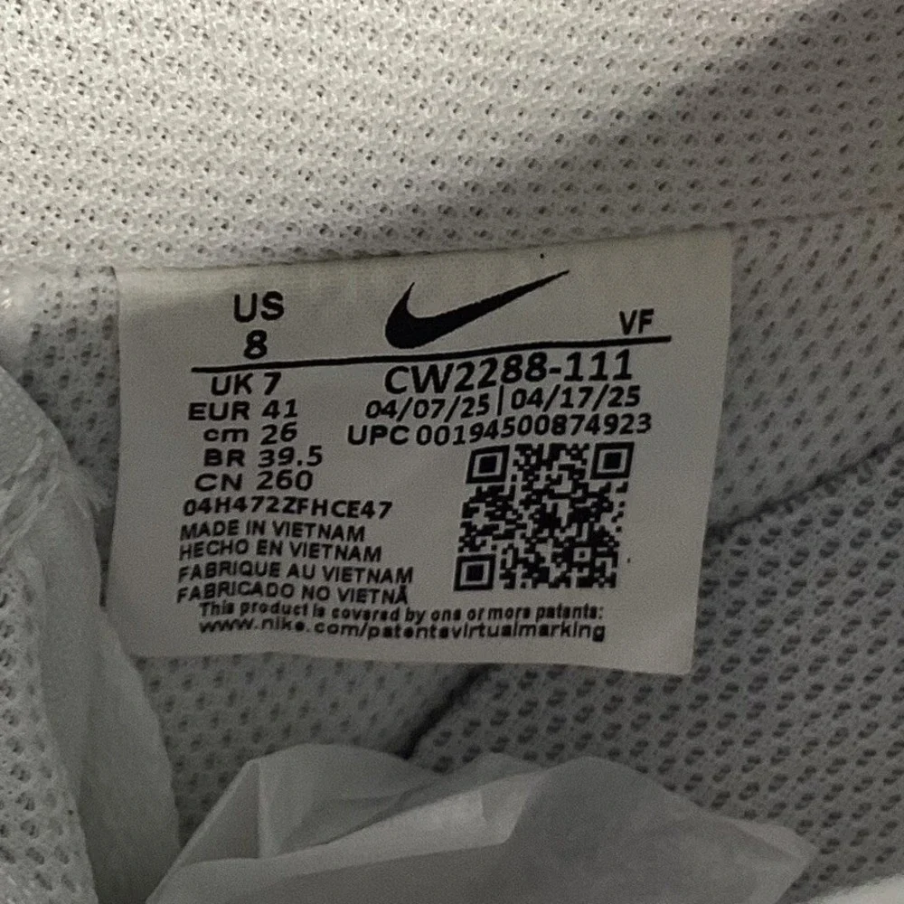 Nike Air Force 1 07 Mens Size 8 White CW2288-111 Good Condition Low Top Sneaker